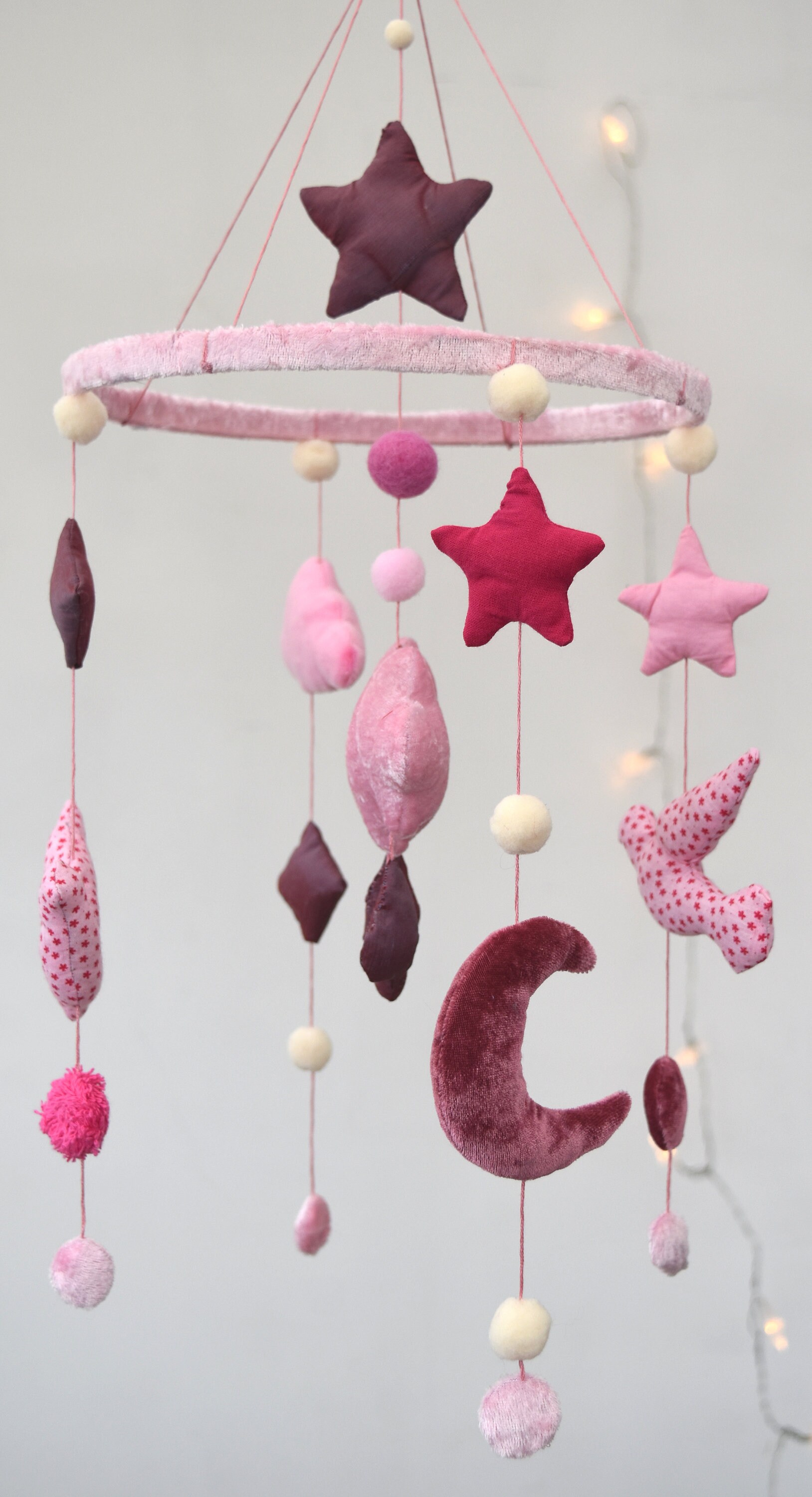 Mobile en Tissu Rose Lune Étoiles et Oiseaux Pour Décoration Chambre Bébé