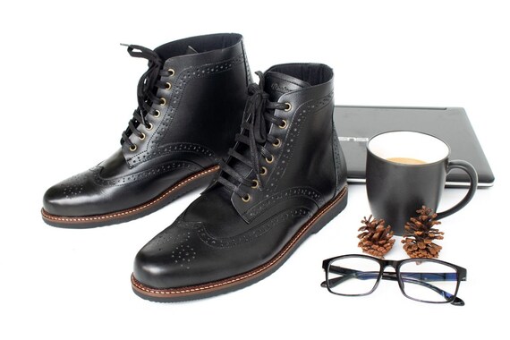 black wingtip boot