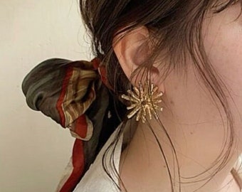 Floral sun earrings gold / boucle d'oreilles fleur soleil