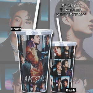 Jung/kook - "I Am Still" Graphic - Plastik Becher mit Trinkhalm."