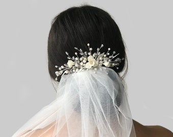 Wedding hair piece with flowers, Ivory flower comb for bride, bridal hair piece with flowers