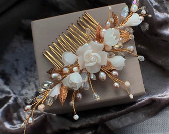 Delicate Floral hairpiece , wedding hair pieces, bridal hair pins, floral hair pins, floral hair comb