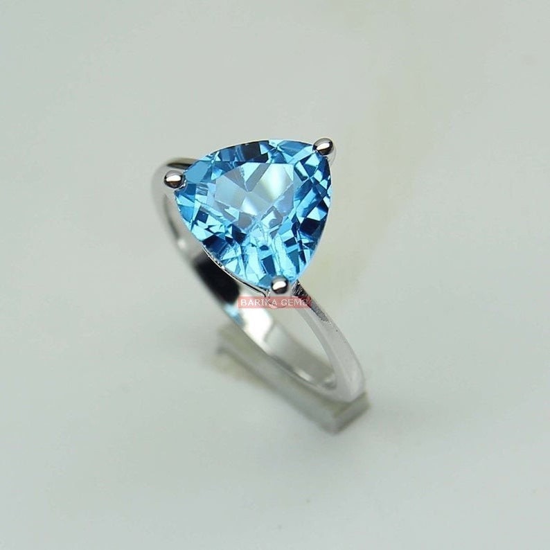 Anillo Solitario De Topacio Azul Suizo De Plata De Ley