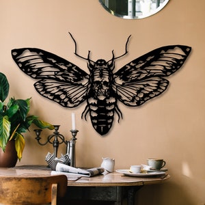 Gothic Death&#39;s Head Moth Metal Wall Art: Dark Home Decor