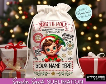 Puede incluir: Un saco de Papá Noel blanco con cierre de cordón, con un diseño de elfo de dibujos animados. El saco tiene texto que dice "North Pole" y "Your Name Here". El diseño incluye copos de nieve, un sello "Certified Nice" y un mensaje "Do Not Open Until Dec 25".