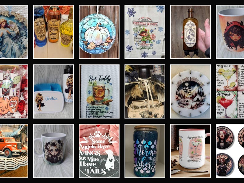 Op de afbeelding: Een collage van verschillende handgemaakte items, waaronder mokken, flessenstoppers, onderzetters en een decoratief bord. De items hebben verschillende ontwerpen, waaronder een zeemeermin, een recept voor warme toddy, een griffin en een fee.