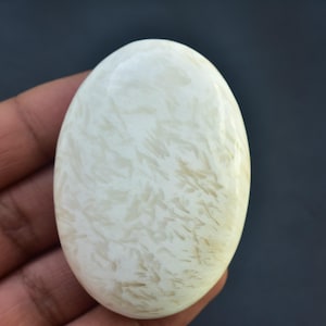 Awesome ! Scolecite Palmstone, Peach Scolecite Worry Gemstone, Polished Scolecite Crown Chakra for Home Decor 66x46x22 mm 423.85 Ct. A - 883