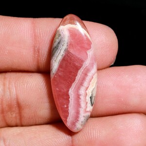 Pièce de collection de rhodochrosite Gamy Freeform, spécimen de rhodochrosite argentine, cristaux rares, cadeau en cristal, pierre précieuse de créateur