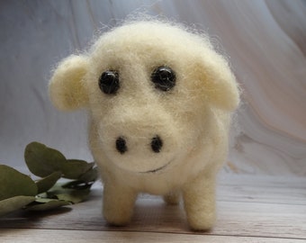 Sheep, Felted Needle Woolen Sheep, miniature animal toy