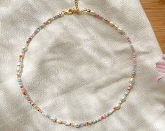 Collana di perle colorate fatta a mano ad Aruba fatta di perle d'acqua dolce/collana colorata estiva/idea regalo per lei/idea regalo/collana colorata/catena colorata