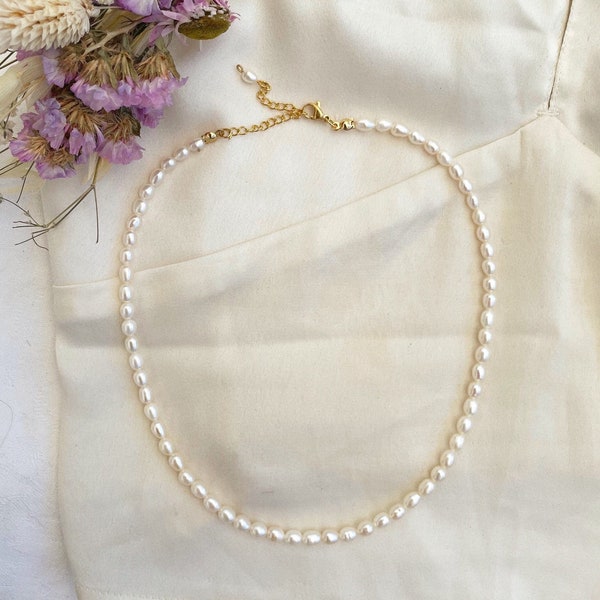 Handmade pearl necklace made of real freshwater pearls/classic pearl necklace/handmade pearl jewelry/women's necklace/gift idea