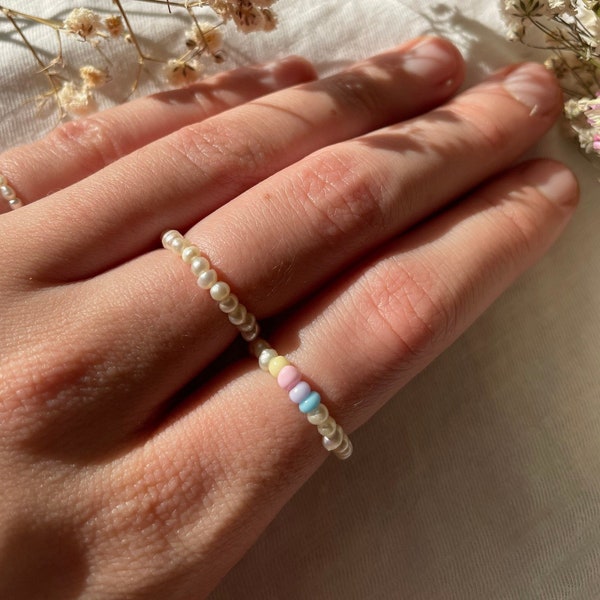 Aruba- handgemachte Mini- Perlenringe mit Pastellperlen/Pearl rings/ Mini Rings/ Freshwater Pearls/ Süßwasserperlenringe/Geschenkidee Frau