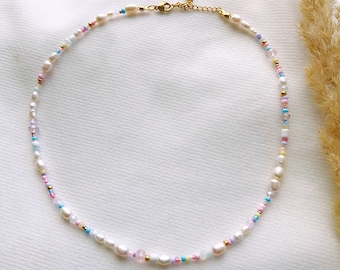 Handmade pearl necklace made of freshwater pearls in pastel/ handmade pearl necklace /colorful pearl necklace/gift idea for her/gift idea