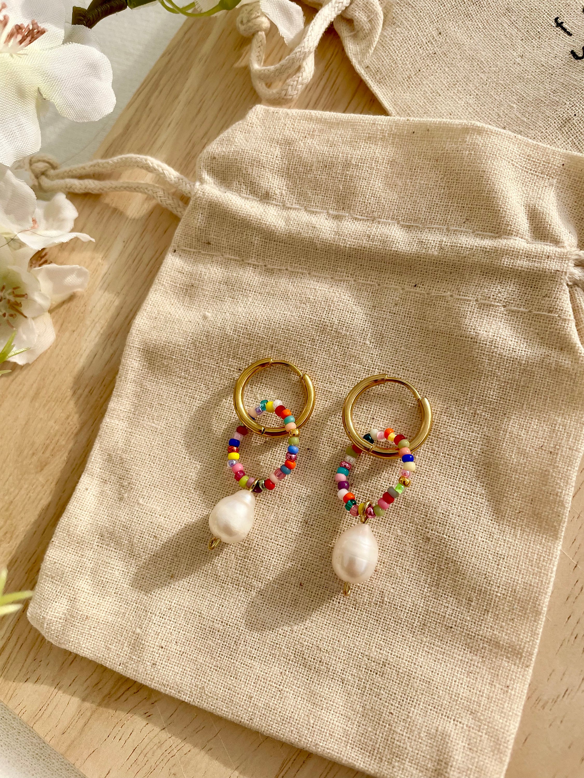 Aruba- handmade, colorful earrings with small freshwater pearl/ boho earrings/ golden hoop earrings/ gift for her/ gift idea for woman/ girlfriend
