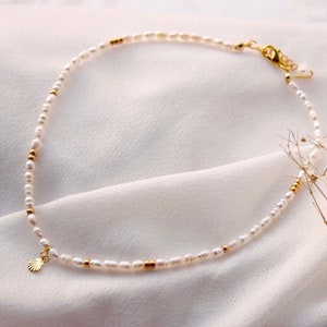 Aruba pearl necklace - handmade necklace made of genuine freshwater pearls and shell pendant/pearl necklace/personalized necklace/gift idea