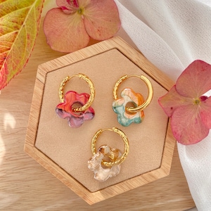 Handmade mix and match hoop earrings with flower pendant/golden earrings/hoops/earrings/gift idea for women/gift for Mother's Day mom/creoles/gift