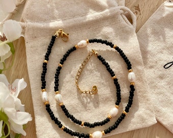 Handmade pearl necklace made of black Miyuki beads and freshwater pearls/ handmade pearl jewelry/ gift girlfriend/ black necklace