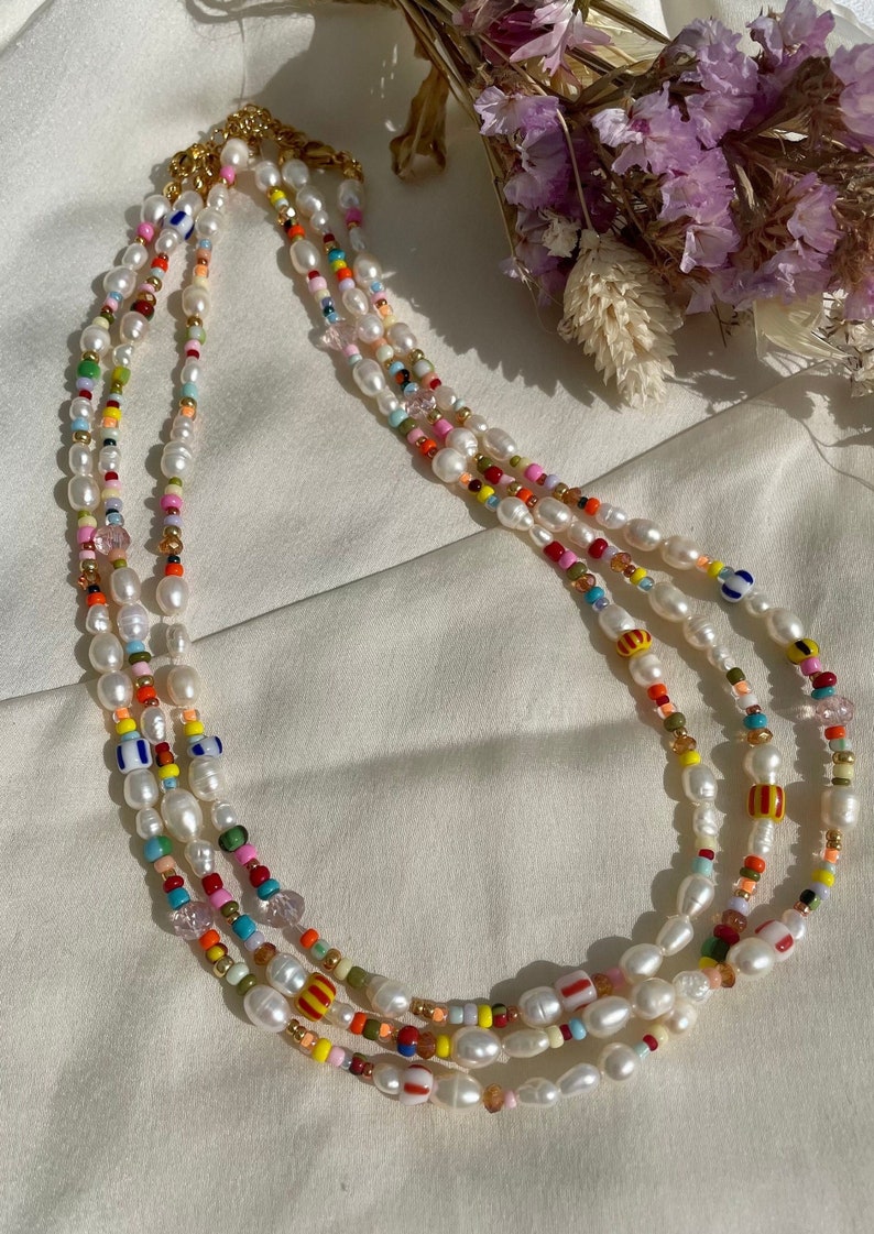 Aruba-handmade colorful pearl necklace made of freshwater pearls/ colorful summer necklace/ gift idea for her/ gift idea/ colorful necklace/ colorful chain image 2