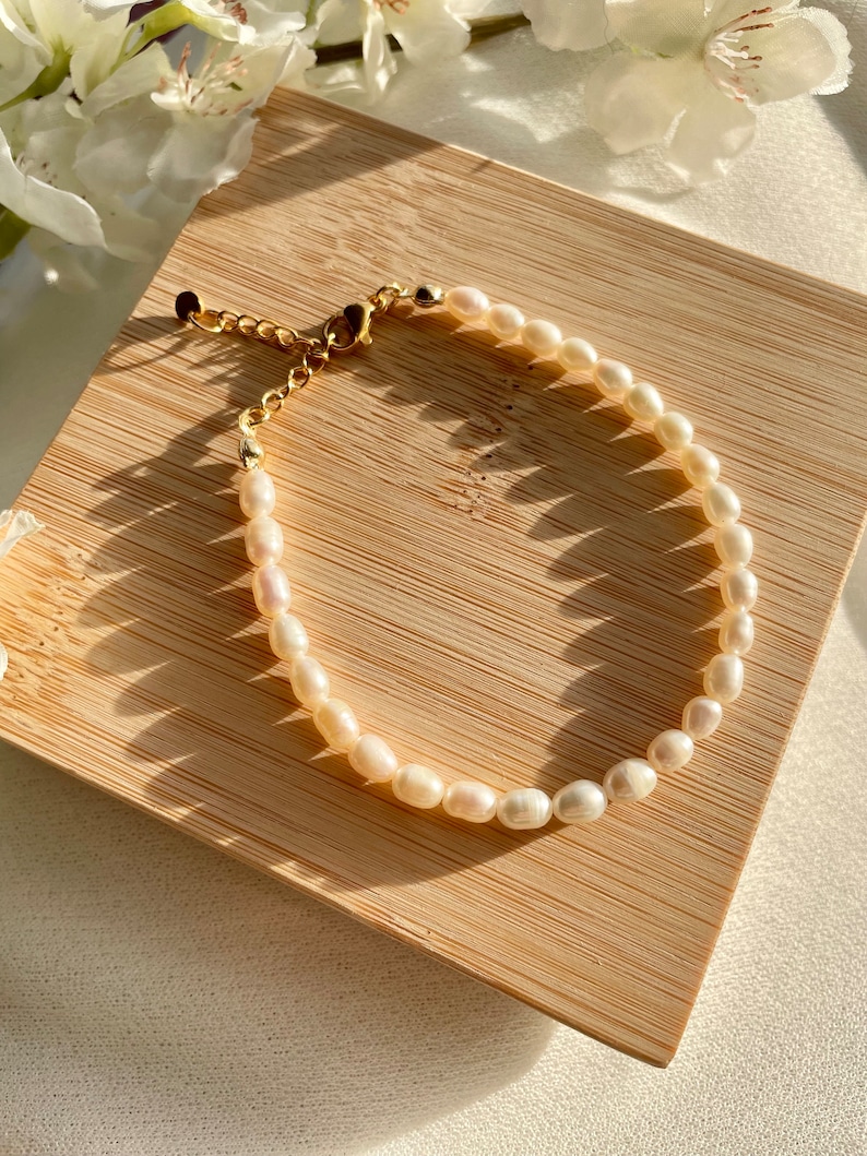 Handmade pearl bracelet made of high quality freshwater pearls & 18k gold plating/ pearl jewelry/ handmade gifts/ gift idea for her image 6