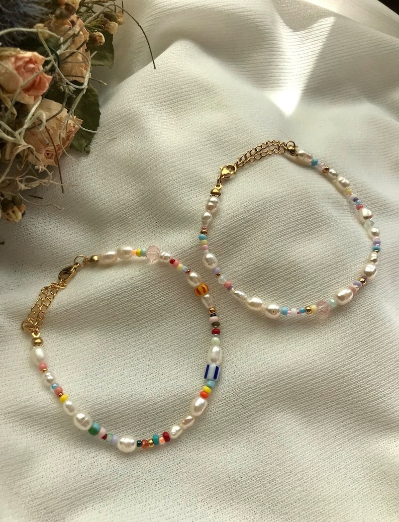 Handmade colorful pearl bracelets made of freshwater pearls/ pearl jewelry/ colorful jewelry/friendship bracelets/girlfriend gift/bracelets Set (beide) Gold