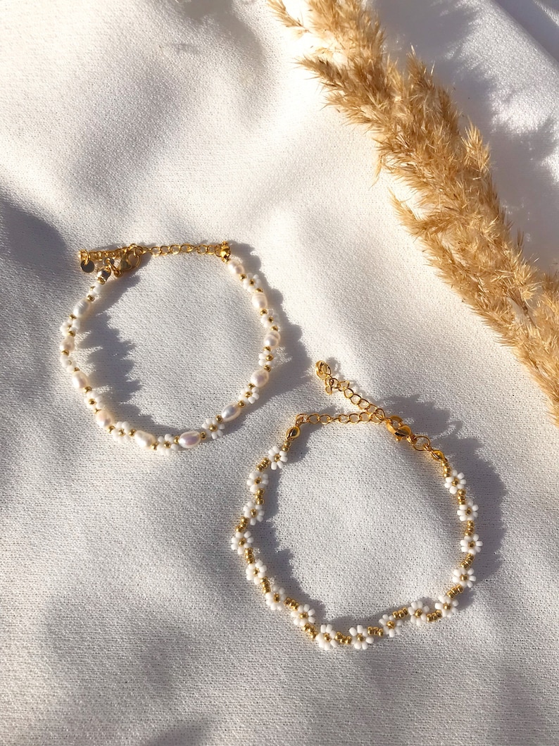 Aruba handmade flower bracelets with freshwater pearls/ pearl bracelets/handmade jewelry/ gift idea for her/ gift girlfriend image 5