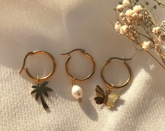 Handgemachte Creolen-Ohrringe mit wählbarem Anhänger /Geschenkideen Freundin/ Ohrringe/ Cute and golden earrings/hoops/handmade gift for her