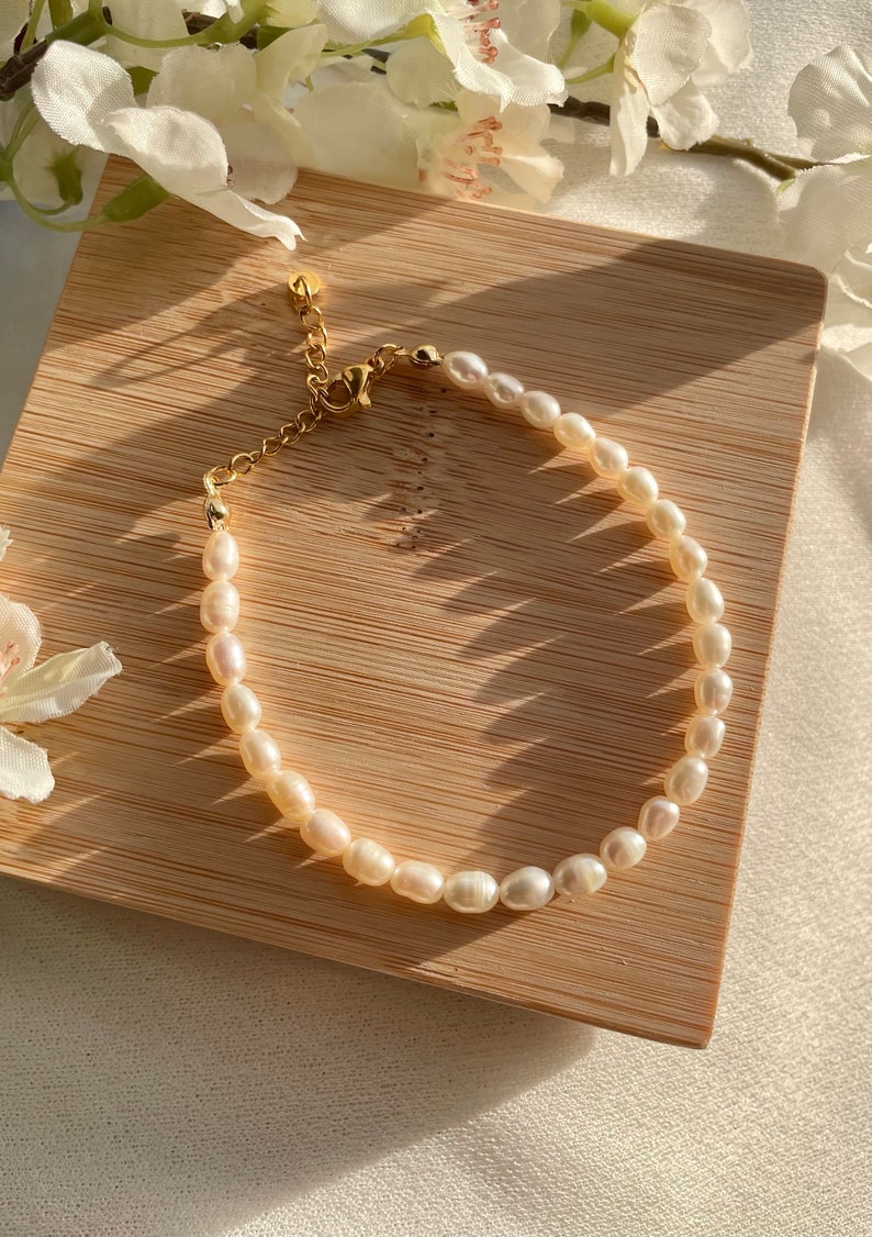 Handmade pearl bracelet made of high quality freshwater pearls & 18k gold plating/ pearl jewelry/ handmade gifts/ gift idea for her image 7