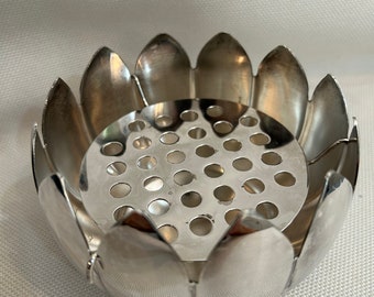 Vintage Leonard Silver Plate Lotus Flower Frog