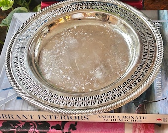 International Silver Company, 8.50 Inch Oval Serving Tray, Silver
