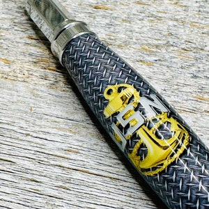 Navy Chief Petty Officer Vertex Magnetic Rollerball Pen In A Chrome Finish.  A Perfect Gift For Any Active Duty Or Veteran Navy Chief.