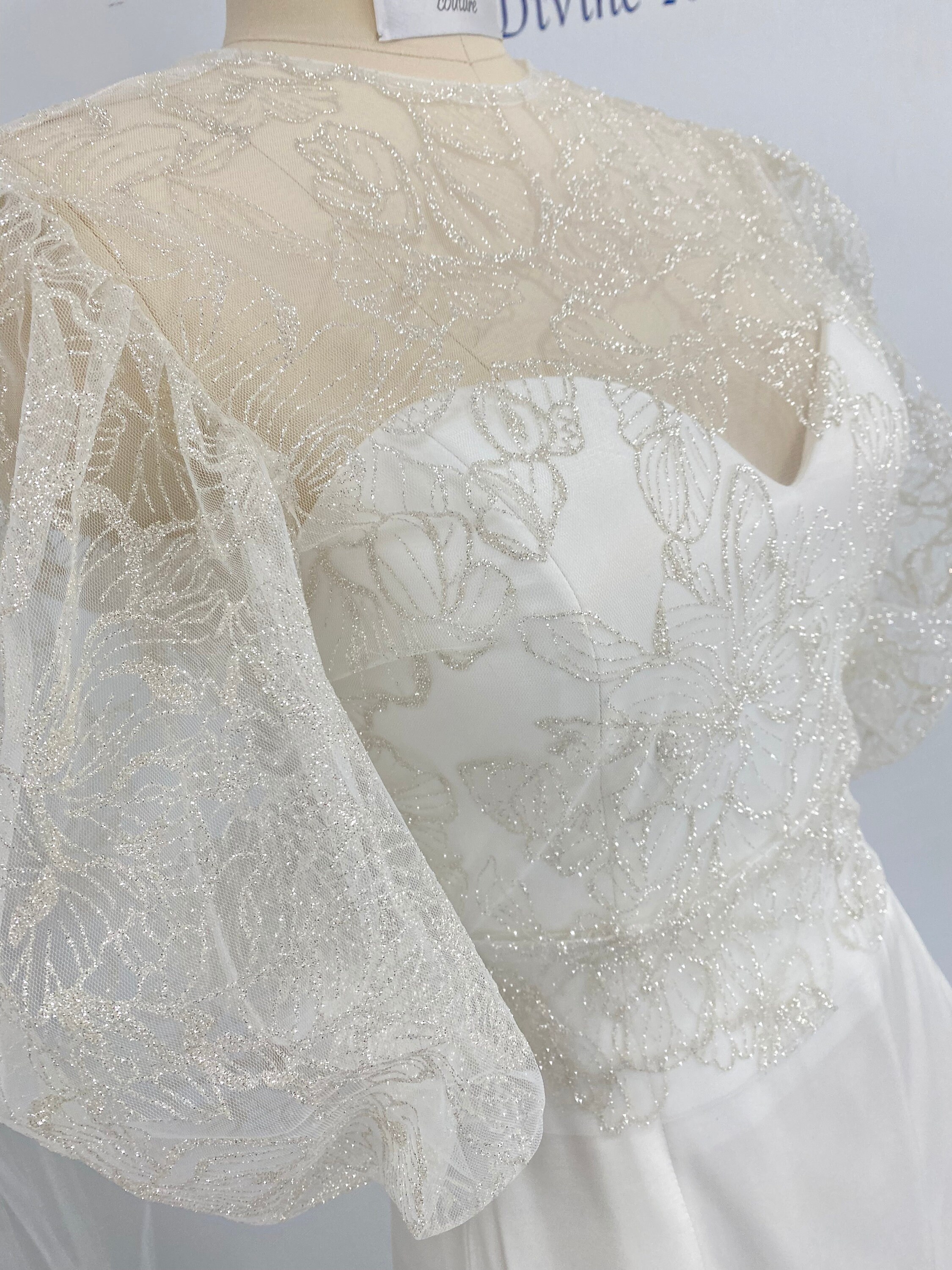 Elegant Sparkly Wedding Dress Topper: Elevate Your Special Day