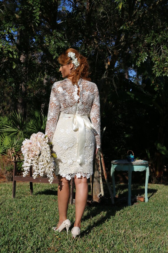 Short Country Style Lace Wedding Dress 