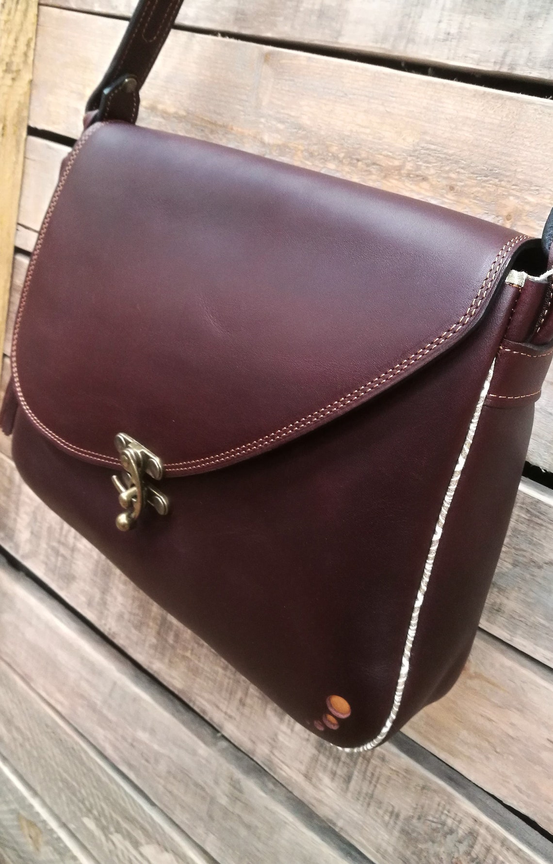 Sac bandouli?�re femme cuir couleur marron fonc?� original | Etsy