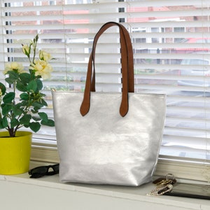 Tote for Woman, Classy Shoulder Bag, Vegan PU leather Handbag Silver