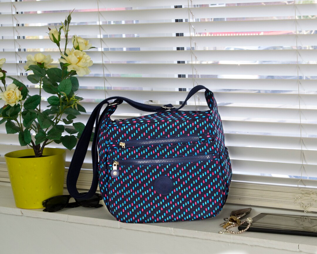 Crossbody Bag for Woman, Nylon Shoulder Bag Lightweight Handbag Multi