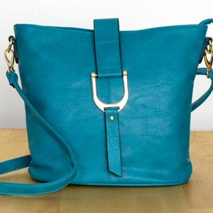 Classic Faux Leather Crossbody / Shoulder Bag Personalised for Ladies Blue