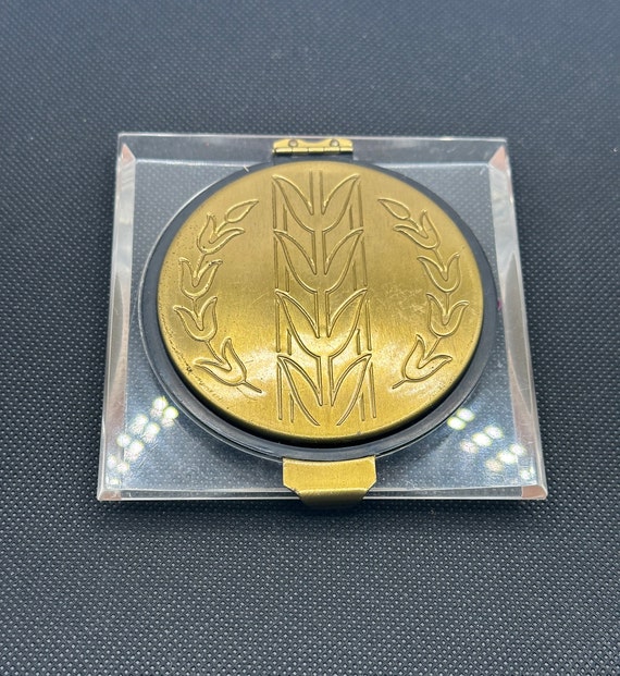 Fabulous Art Deco Collectible Powder Compact Gold 