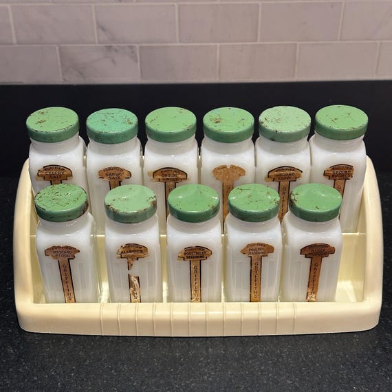 Iconic Retro Griffith Labs Spice Rack 11 Milk Glass Bottles With