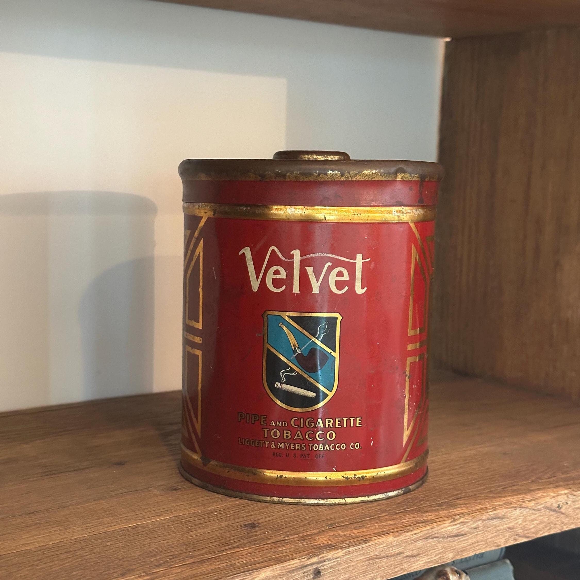 1930s Cigarette Tin