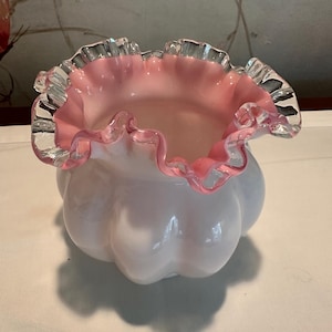 Vintage Fenton Peach Crystal Crest Melon Vase