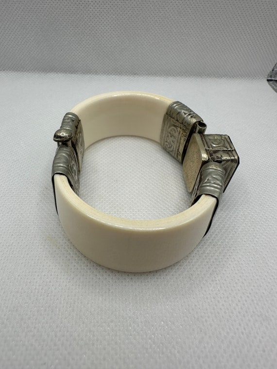 アクセサリー vintage silver bone bracelet silver 925 Antique Bone Bracelet Set in Intricate Hand Tooled Sterling Silver