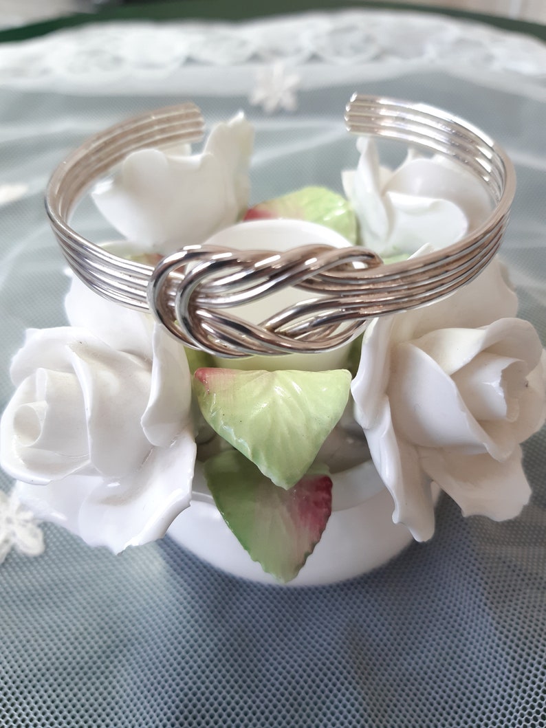 Silver celtic knot bracelet