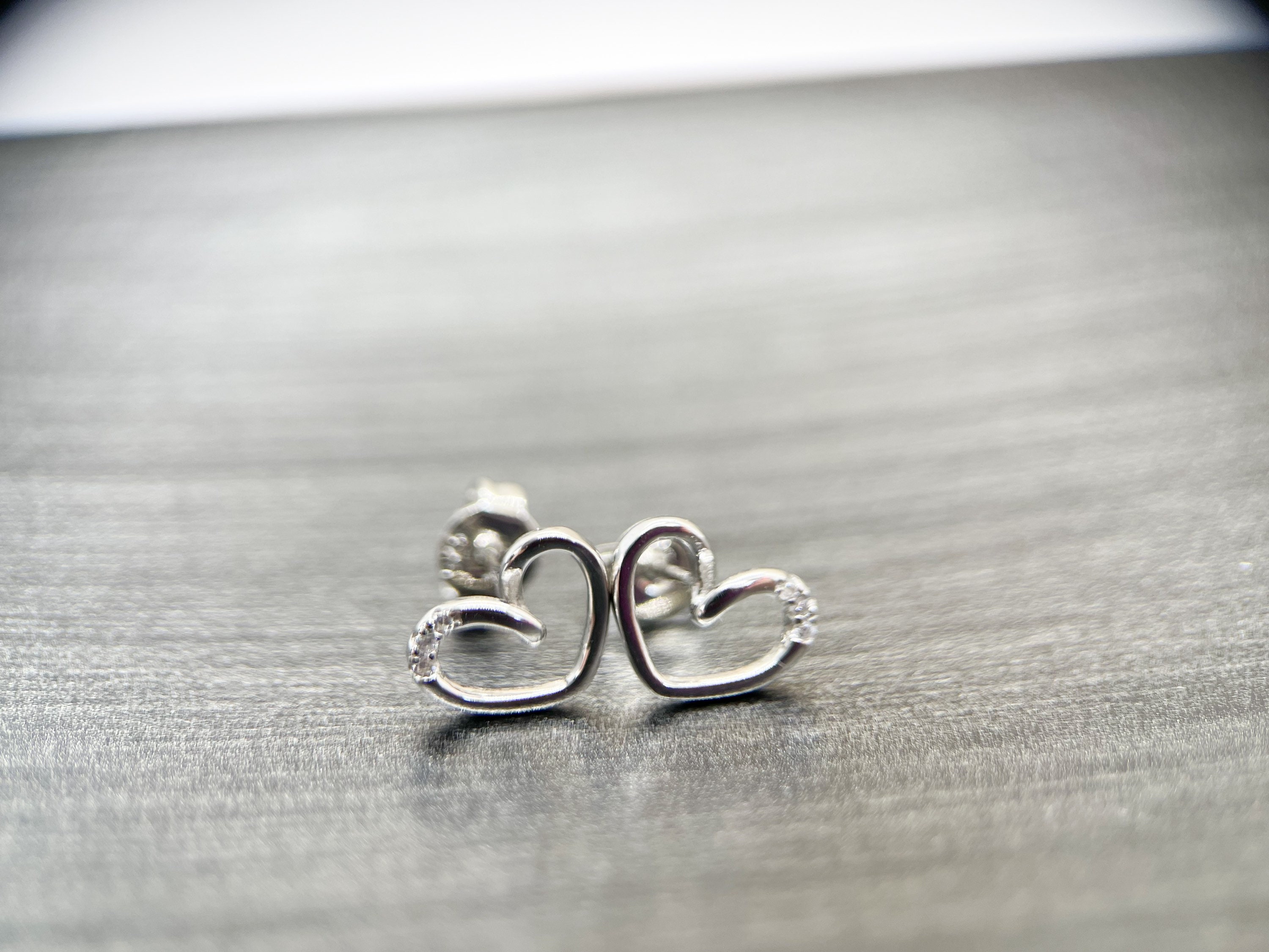 Sparkly Zircon Sterling Silver Heart Stud Earrings