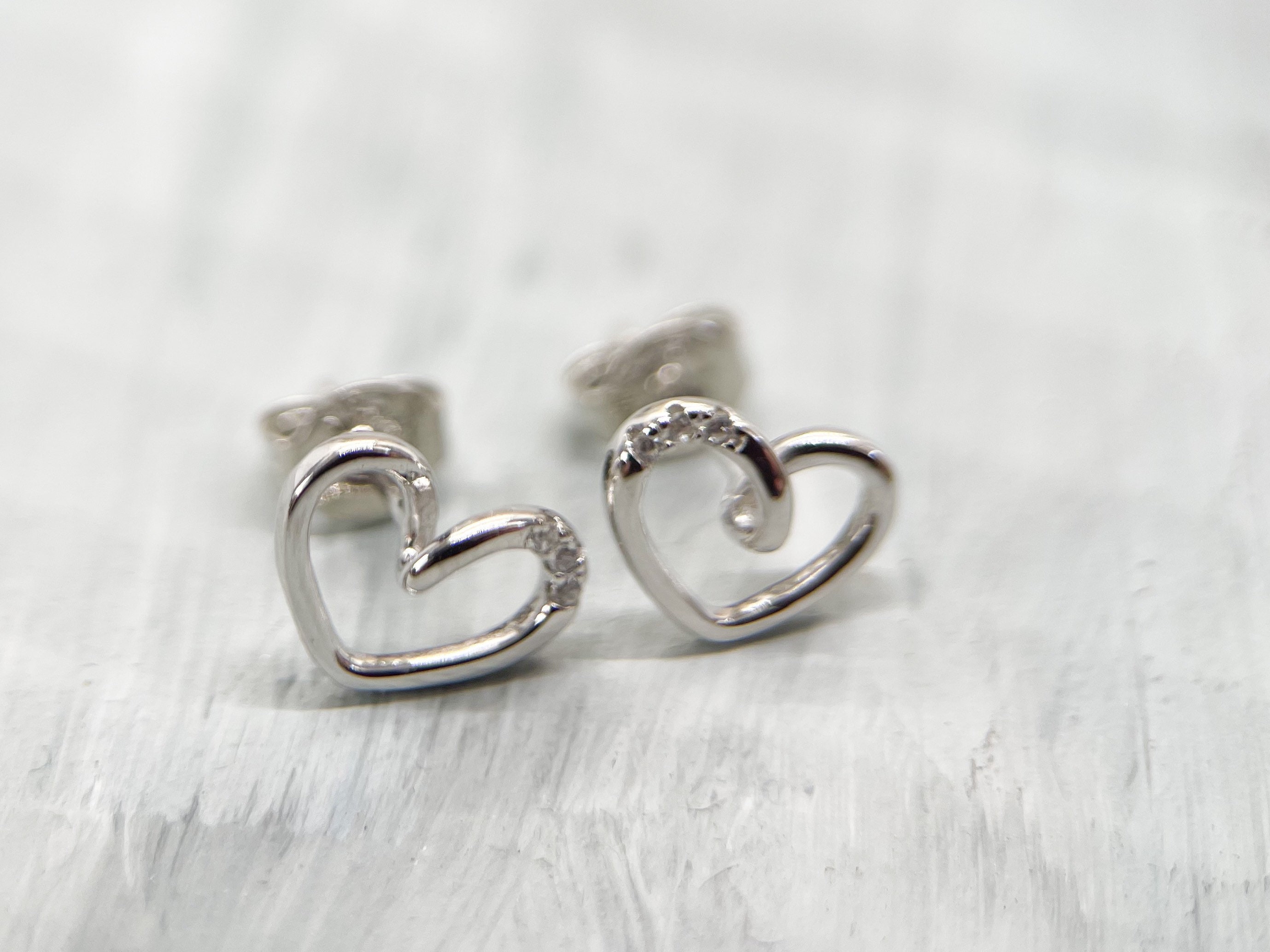 Sparkly Zircon Sterling Silver Heart Stud Earrings