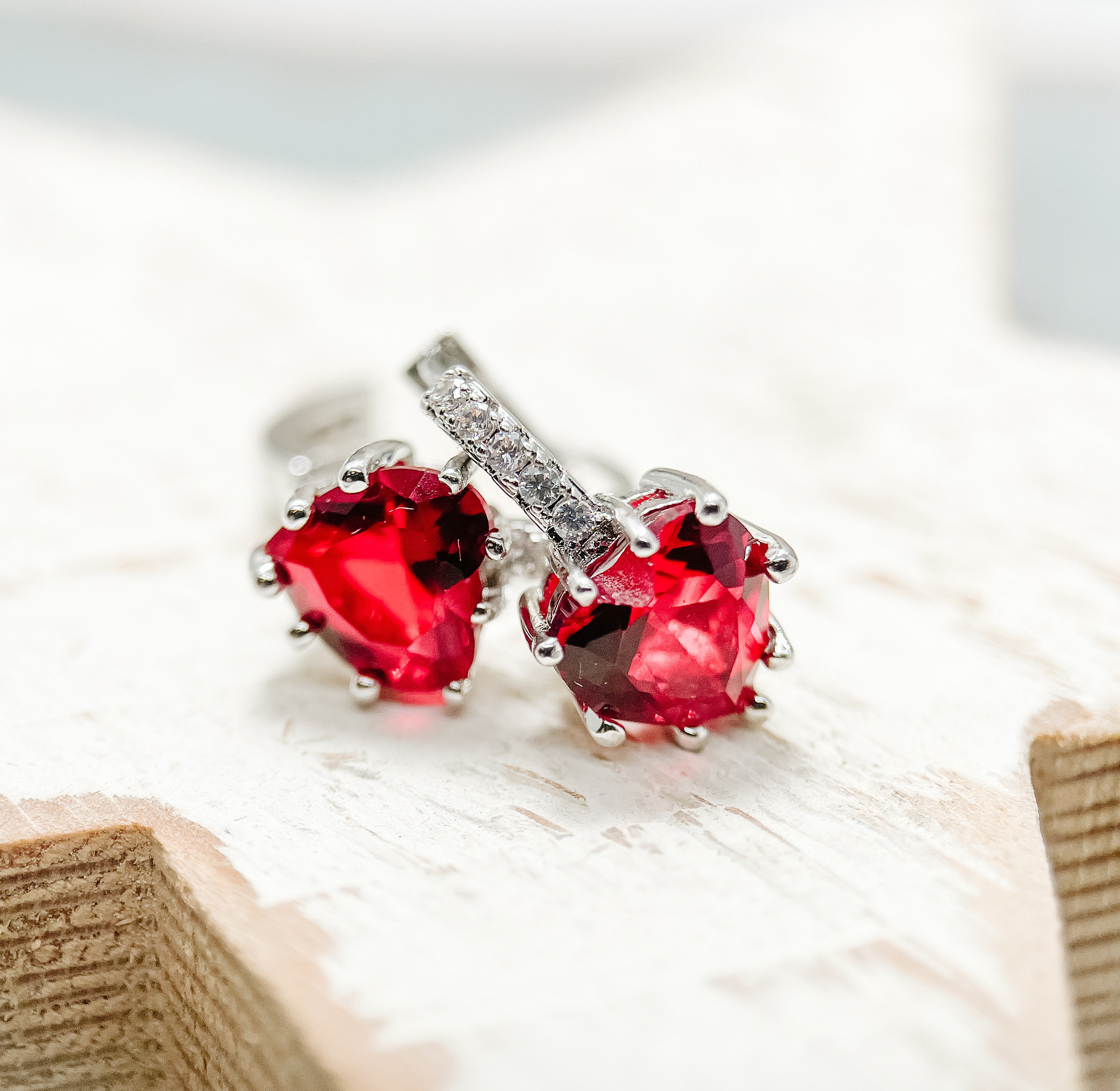 Boucles D'Oreilles Pendantes Cristal Rubis Rouge - Pampilles Strass Chaîne Longue CZ Or - Boucles Huggie Hoop Mariage Élégantes
