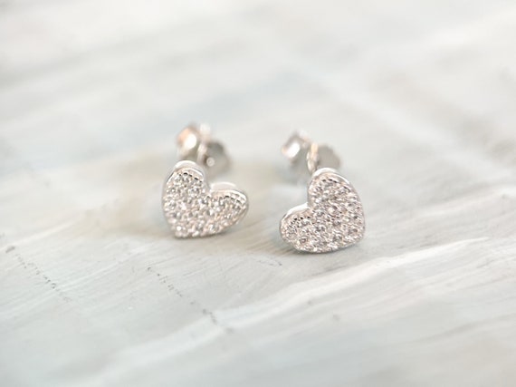◆STONEHENgE◆ Luvit Silver Heart Earrings Sterling Silver Heart Stud Earrings, Cubic Zirconia