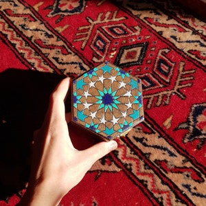 Grotto Mosaic; Dice Box/Jewelry Box - Custom dice vault; dice master storage; Islamic mosaic tile themed keepsake polyhedral trinket case