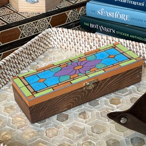 Window Dice Box/Jewelry Box; Custom dice vault; dungeon master storage; themed stained glass keepsake polyhedral trinket case