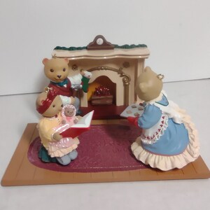 4 Hallmark Keepsake Christmas Tree Ornaments 1993 &quot;The BEARINGERS&quot; Holiday