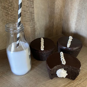 Fake Hostess Cupcake